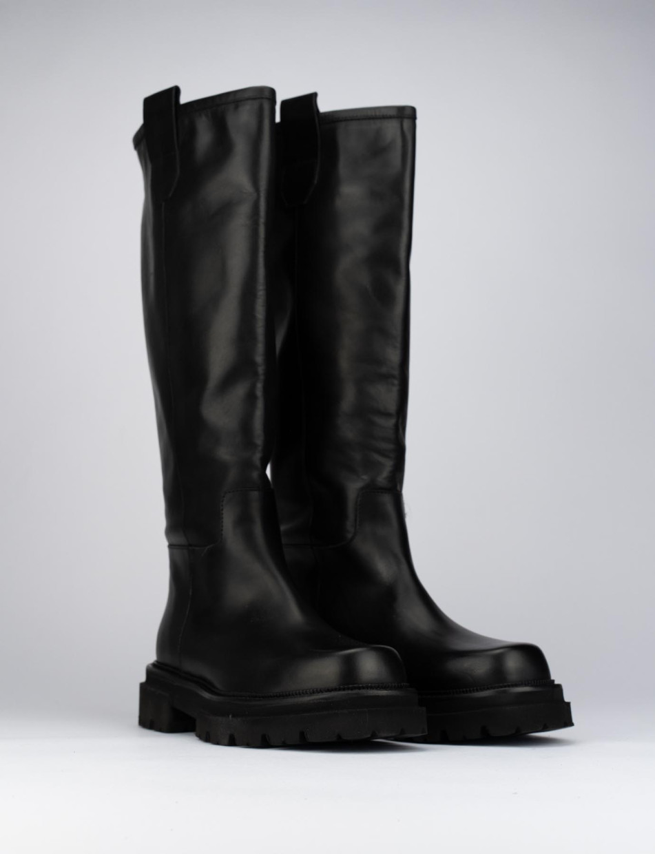 Low heel boots woman heel 1 cm black leather Barca Stores