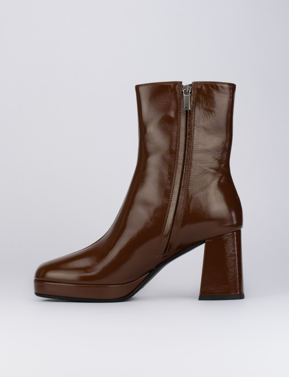 Stivale tronchetto tacco 6 cm testa pelle