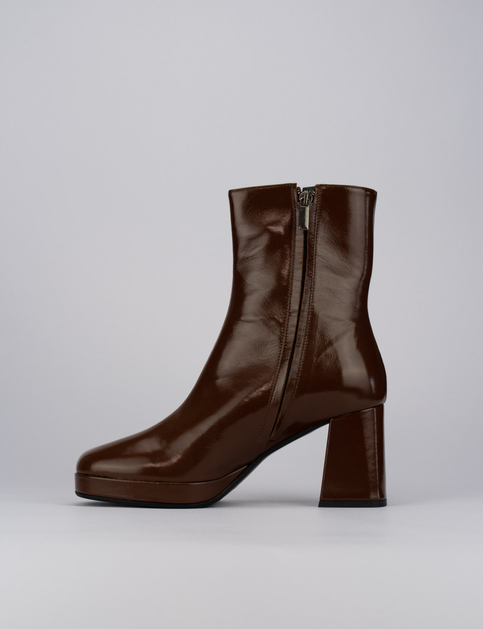 High heel ankle boots heel 6 cm dark brown leather