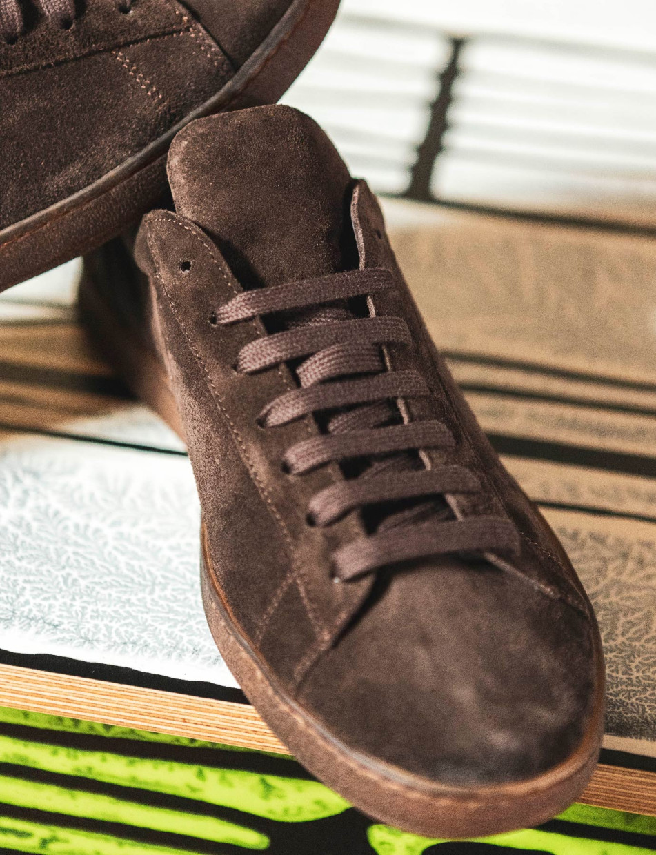 Sneakers dark brown chamois