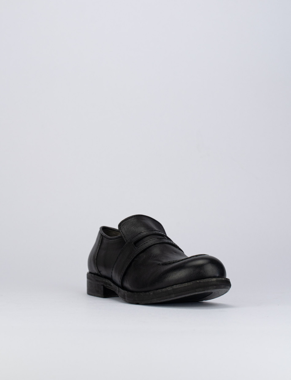 Loafers heel 1 cm black leather