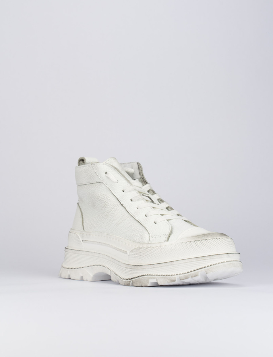 Sneakers white leather