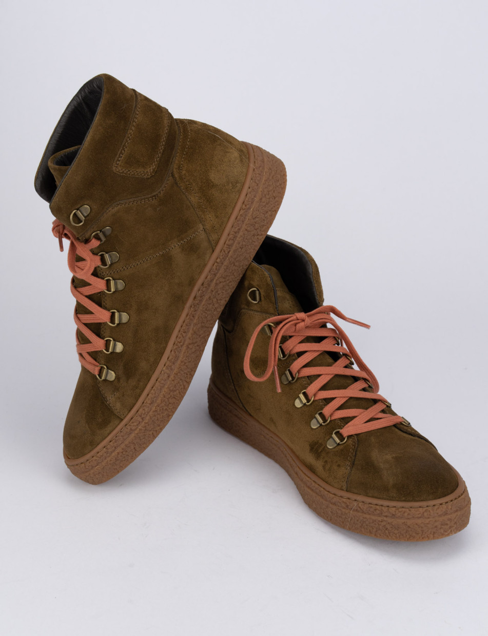 Sneakers dark brown chamois