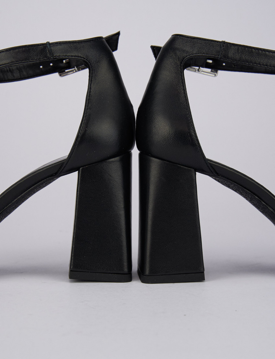 Pumps heel 9 cm black leather