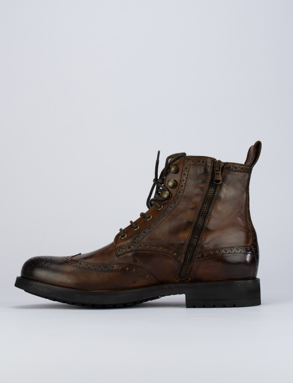 Combat boots brown leather