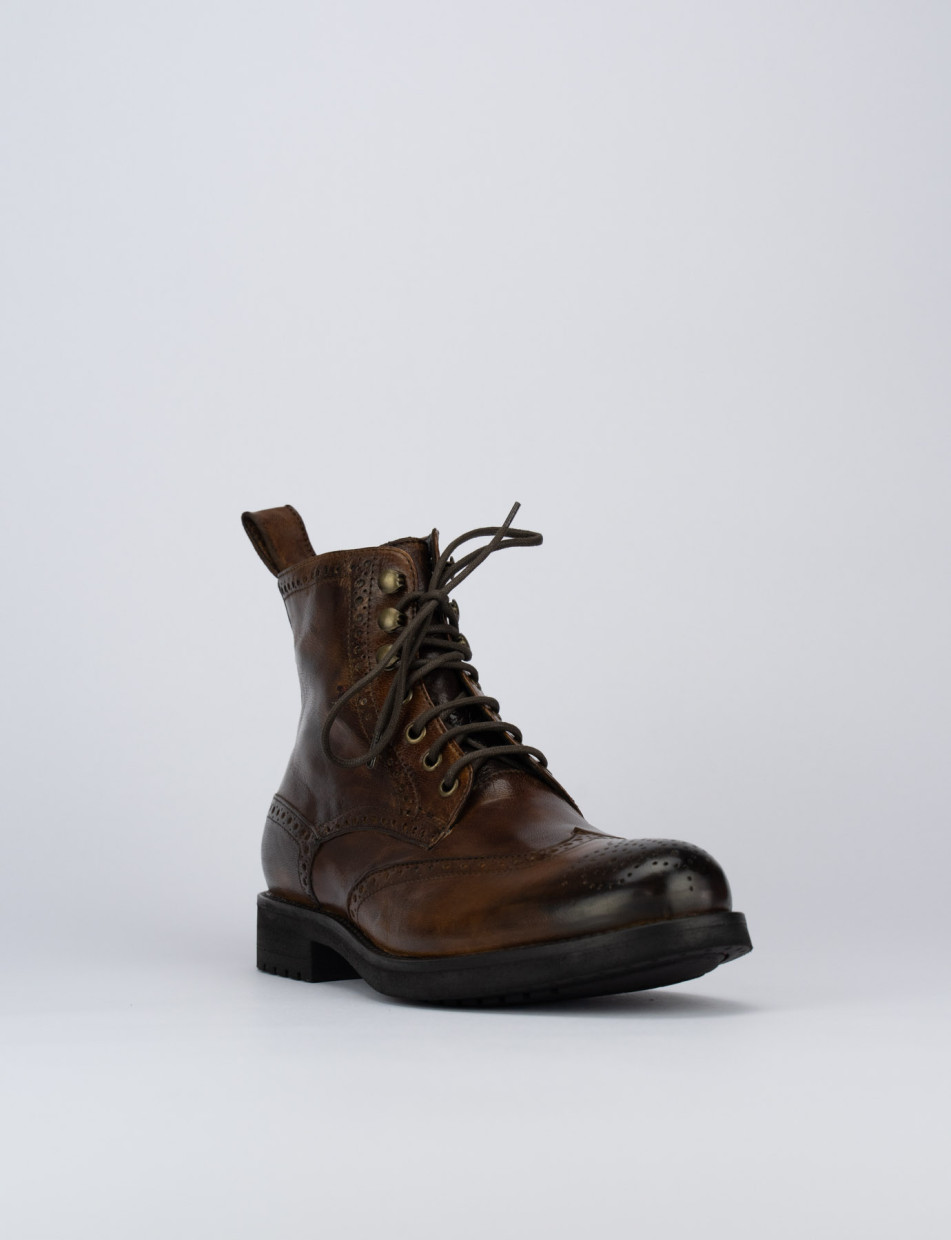 Combat boots brown leather