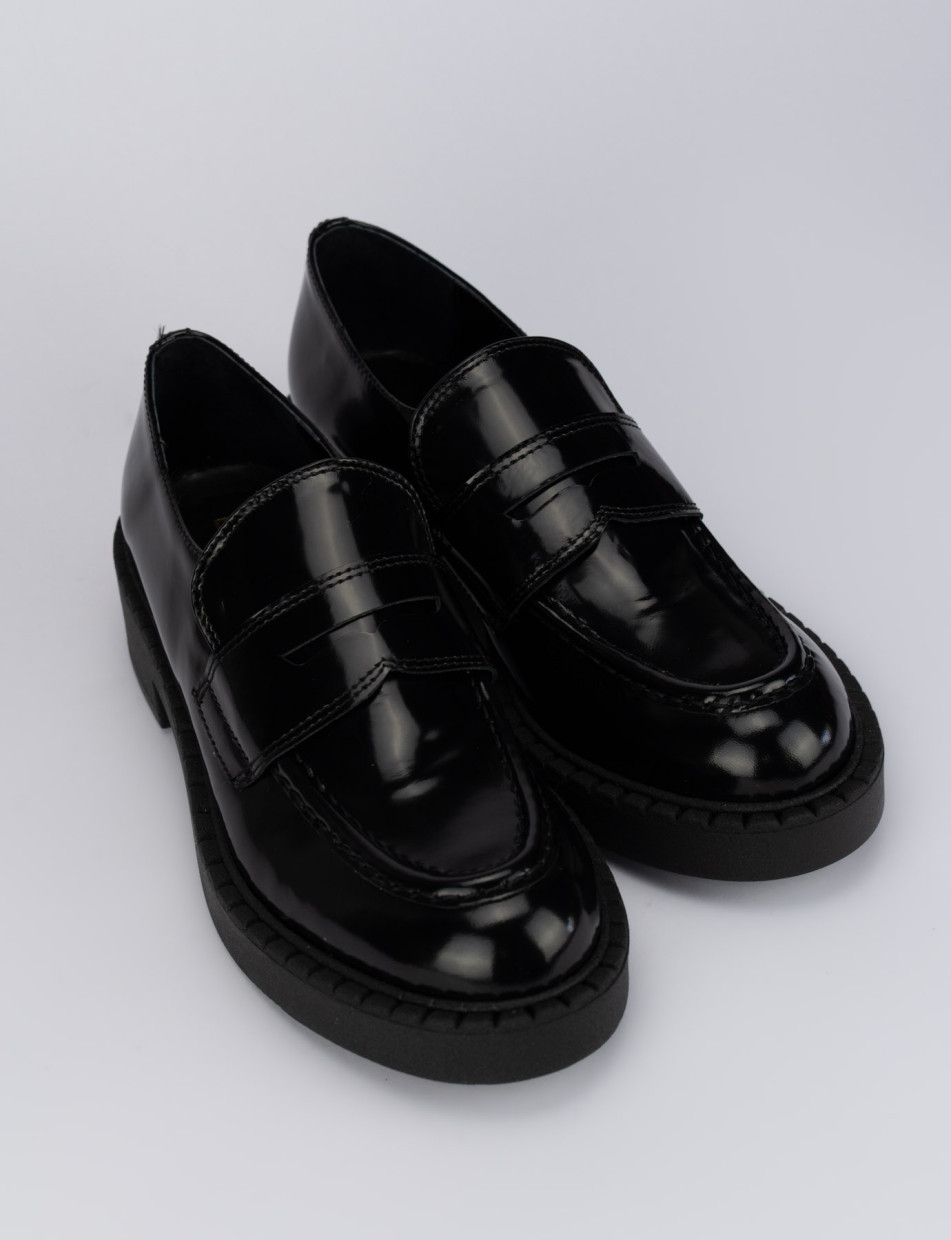 Loafers heel 2 cm black leather