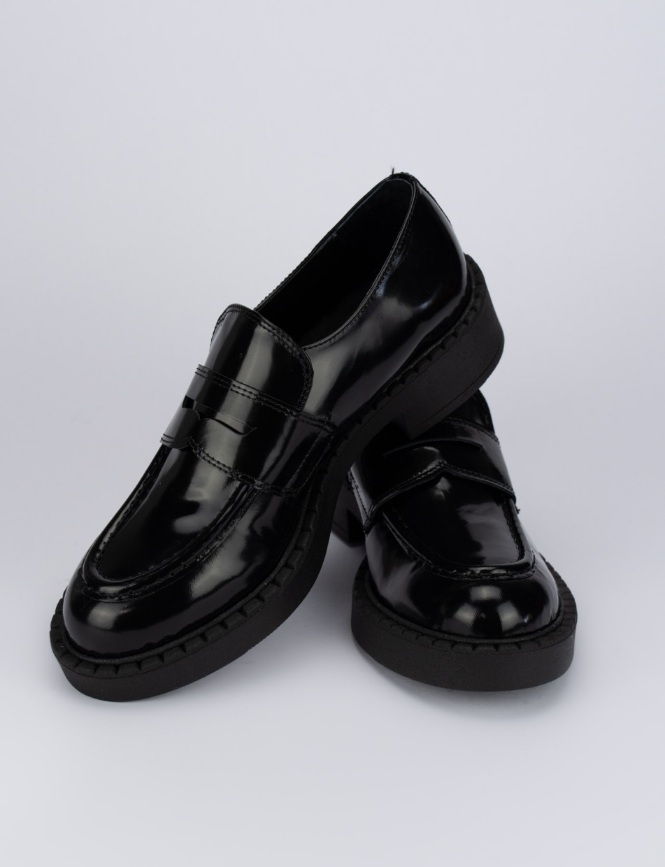 Loafers heel 2 cm black leather