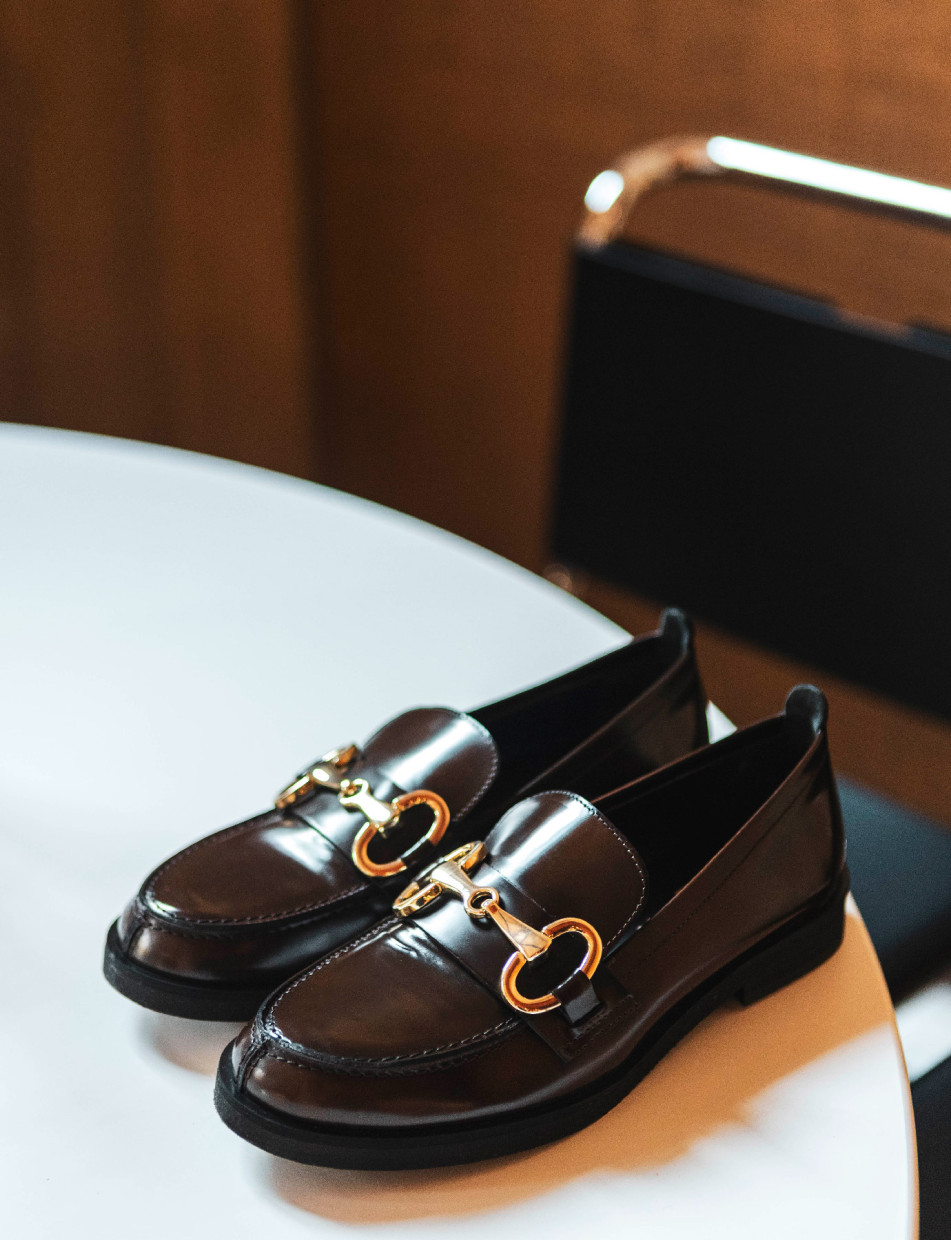 Mocassini tacco 2cm pelle marrone