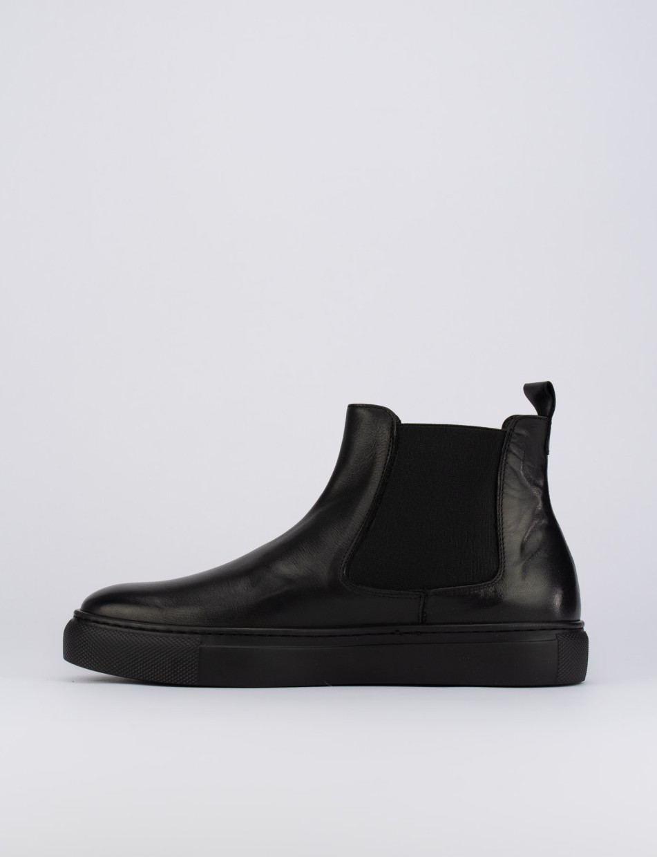 Low heel ankle boots woman heel 1 cm black leather Barca Stores
