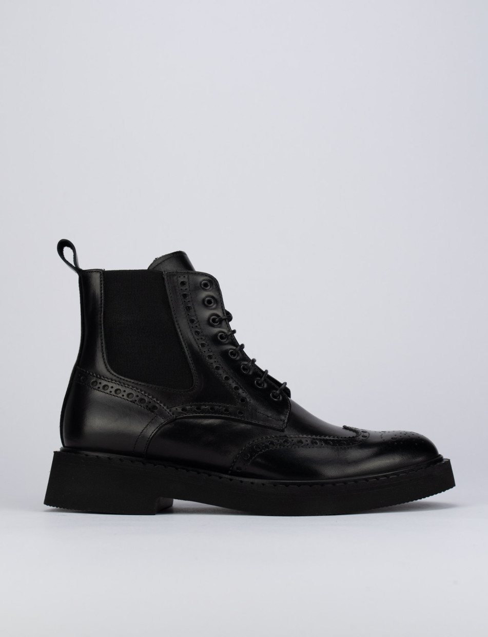 Combat boots heel 1 cm black leather