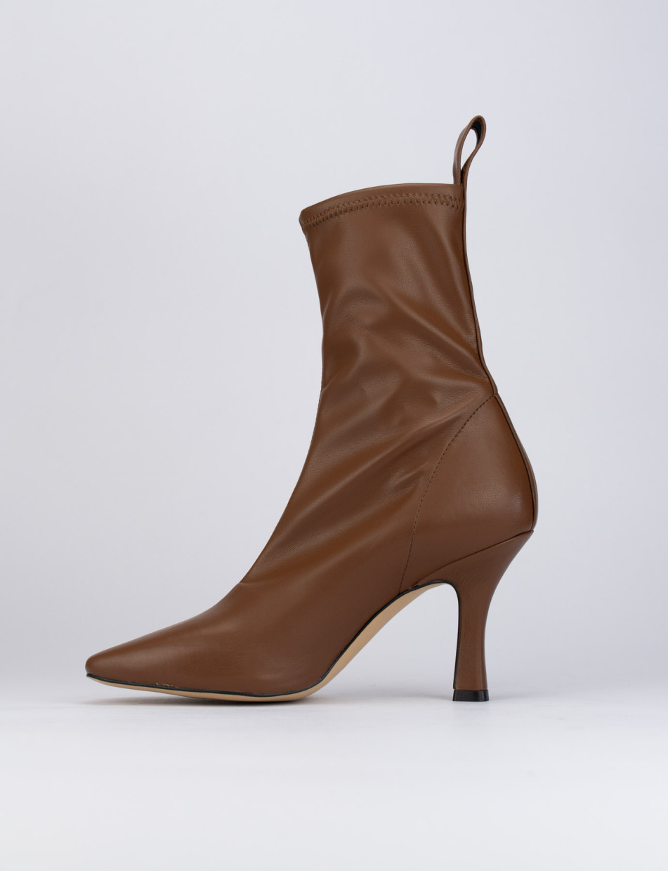 High heel ankle boots heel 8 cm brown leather