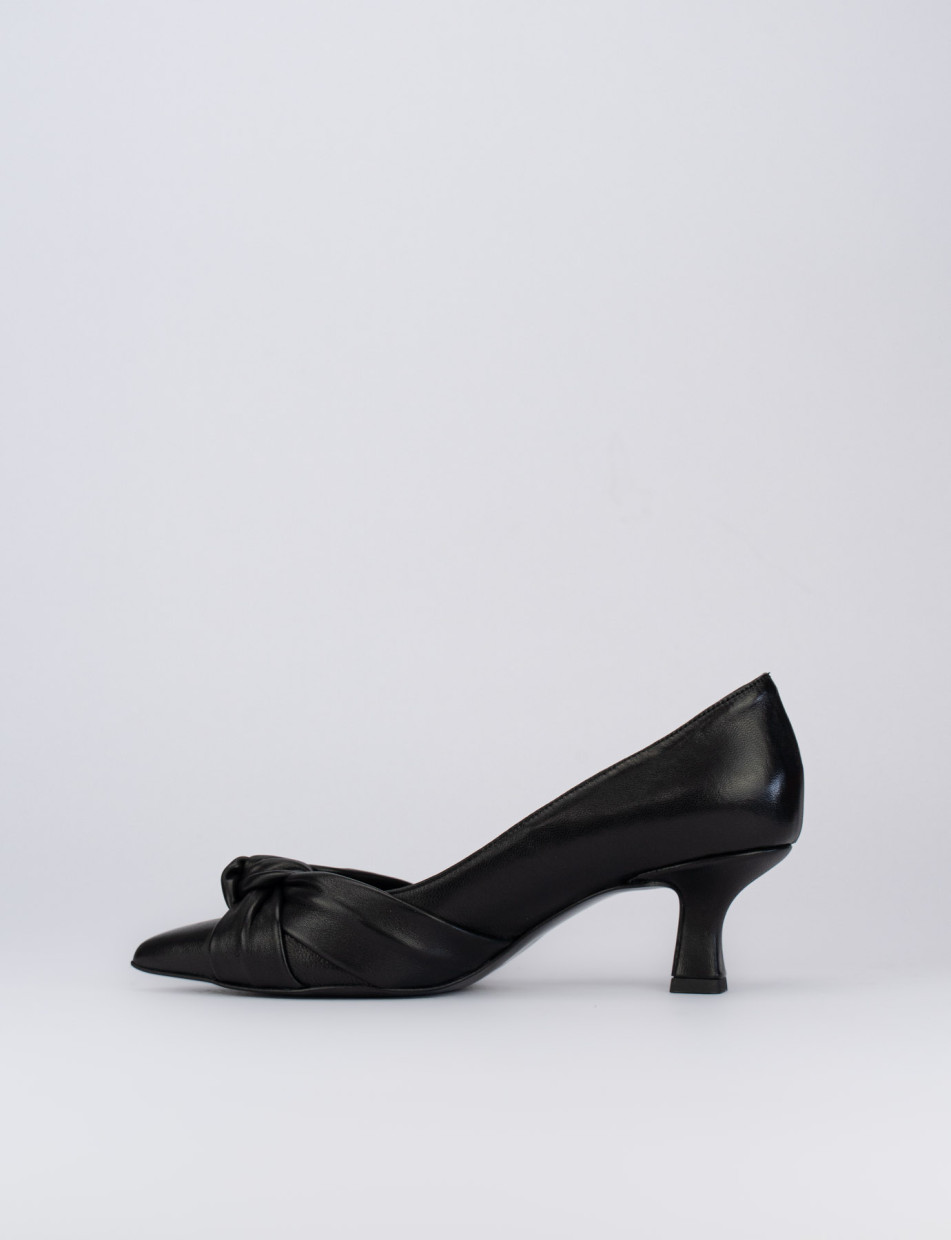 Pumps heel 5 cm black leather