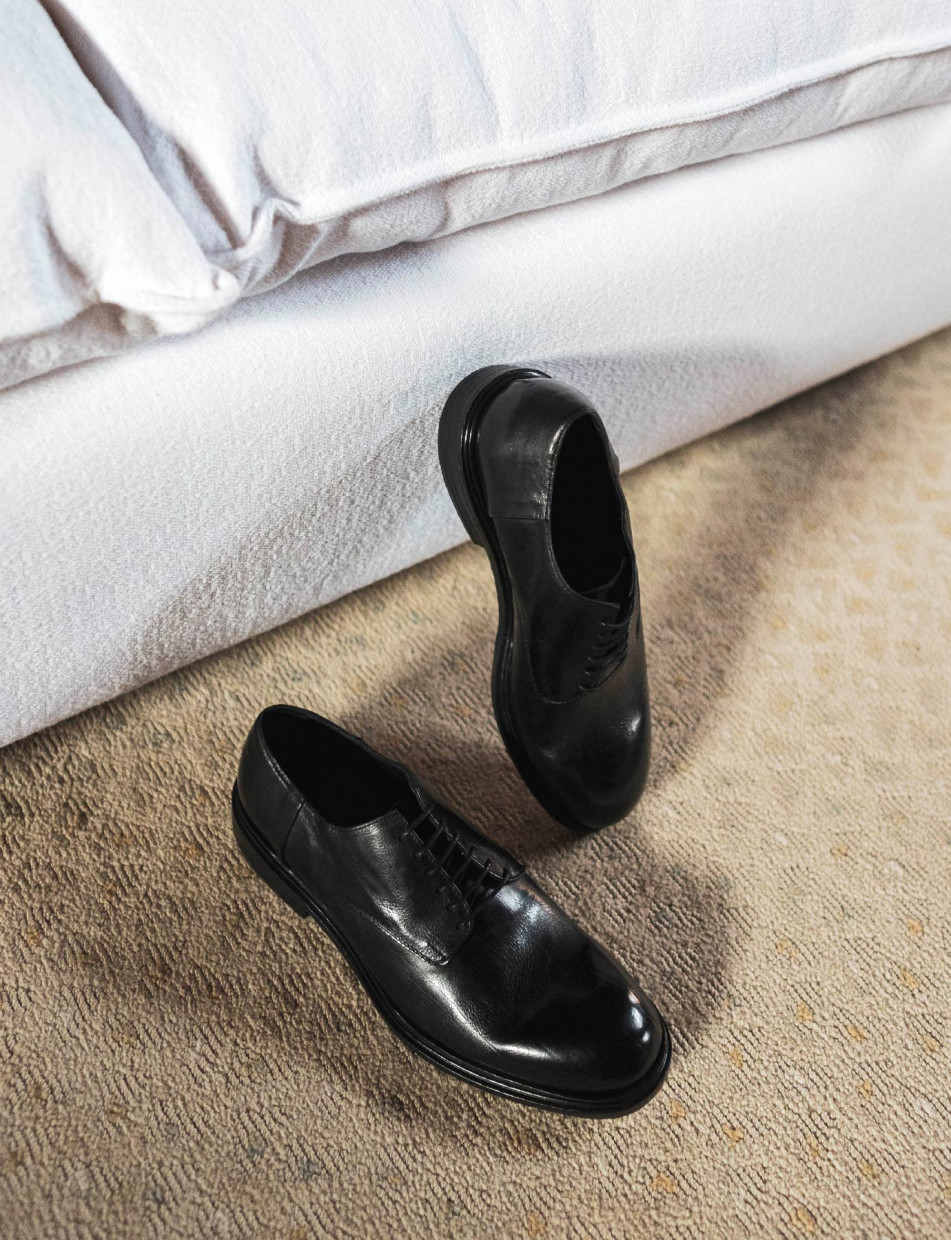 Black dress shoes clearance 1 inch heel