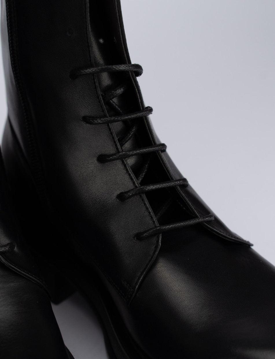 Combat boots heel 2 cm black leather