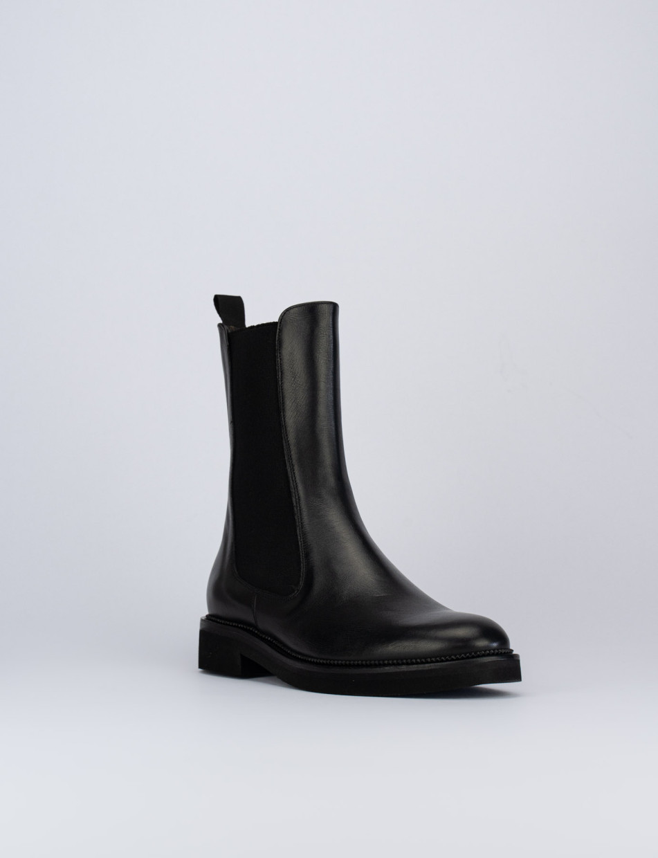 Low heel ankle boots heel 2 cm black leather