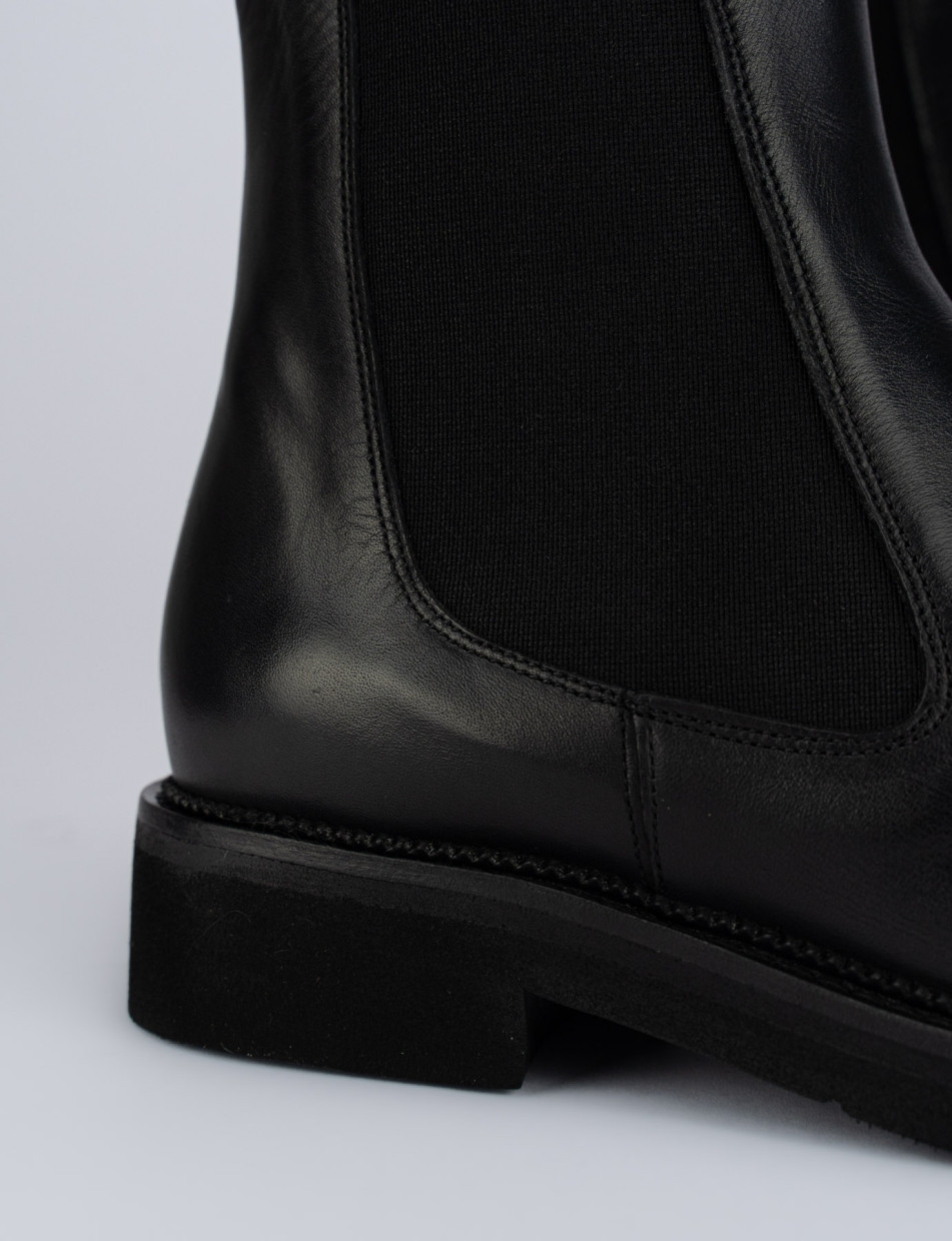 Low heel ankle boots heel 2 cm black leather