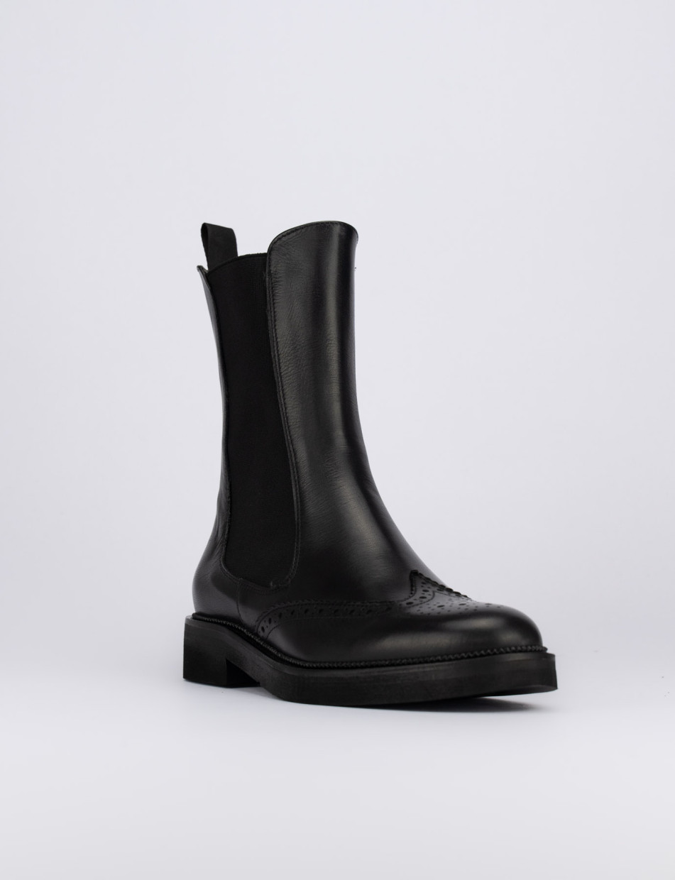 Low heel ankle boots heel 2 cm black leather