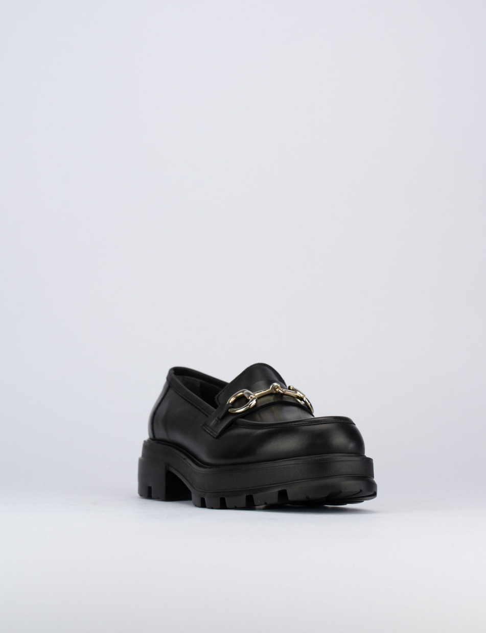 Mocassino tacco 2 cm nero pelle