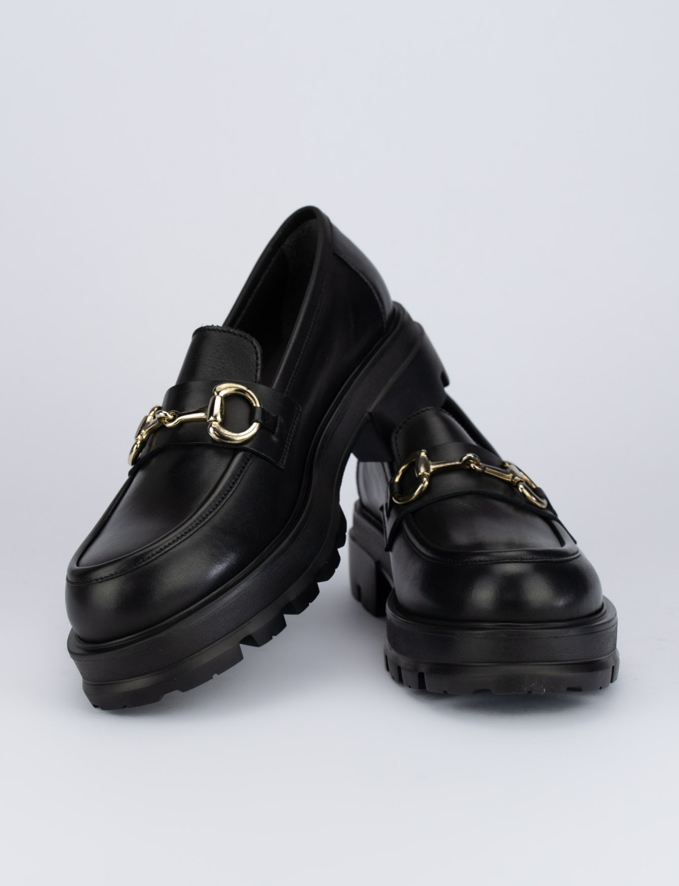 Mocassino tacco 2 cm nero pelle