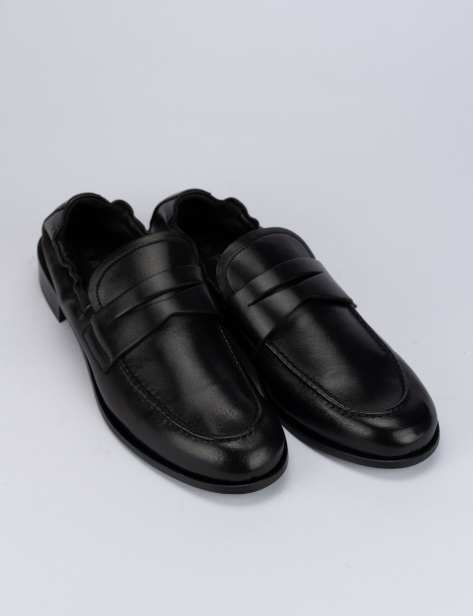 Loafers heel 1 cm black leather