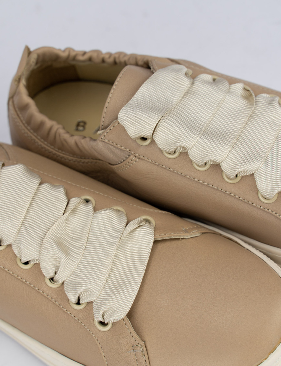 Sneakers beige leather