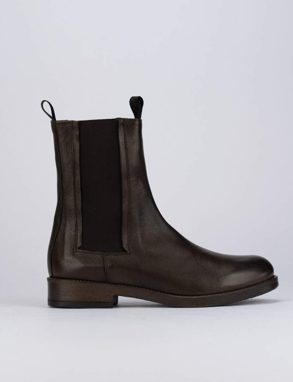 Low heel ankle boots heel 1 cm dark brown leather
