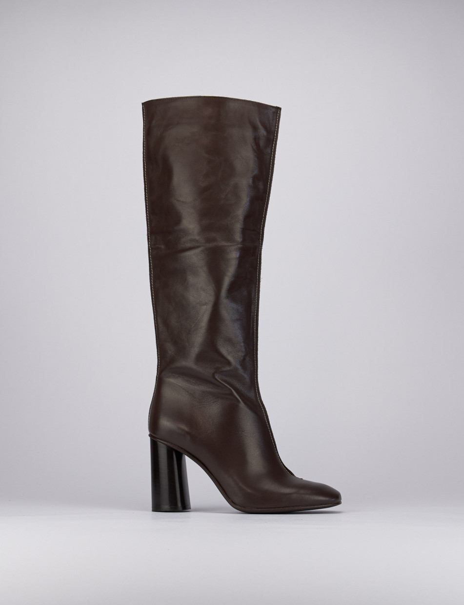 High heel boots heel 9 cm dark brown leather