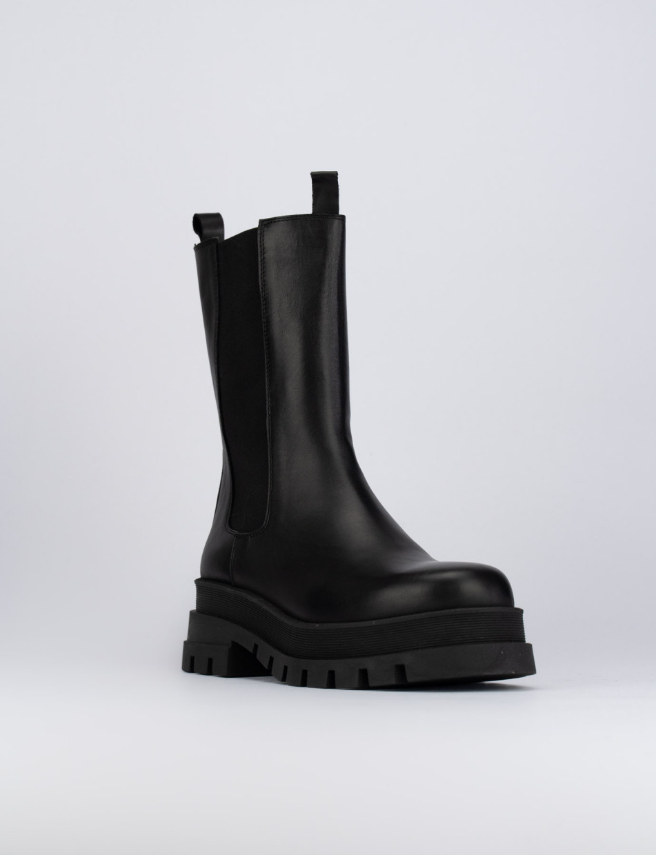 B2 new arrivals chelsea boots