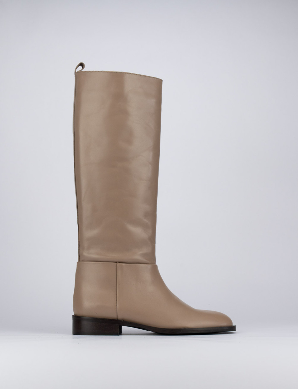Low heel boots heel 1 cm beige leather