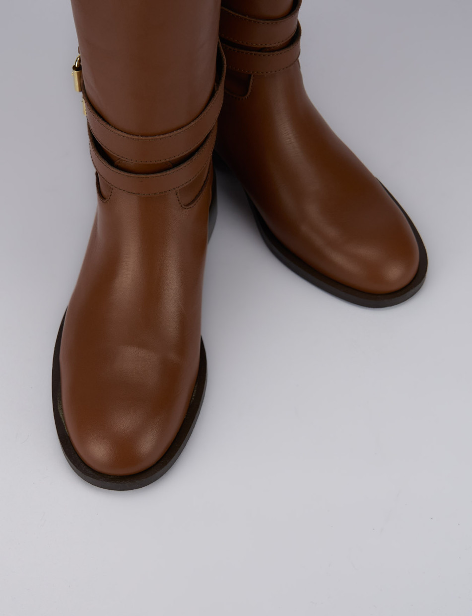 Low heel boots heel 1 cm brown leather