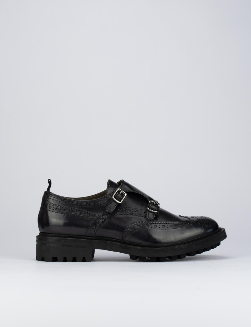 Lace-up shoes heel 2 cm black leather