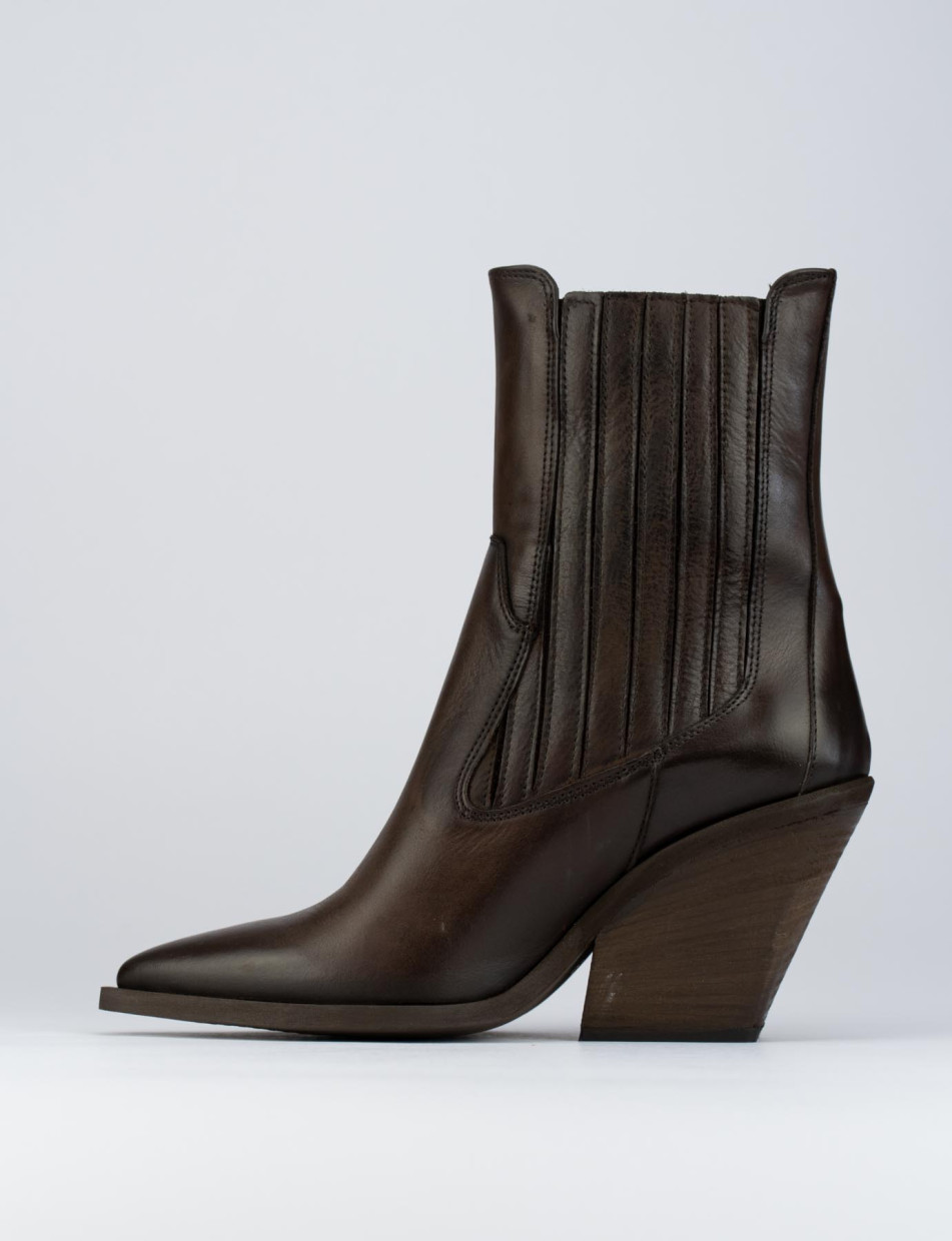 High heel ankle boots heel 7 cm dark brown leather
