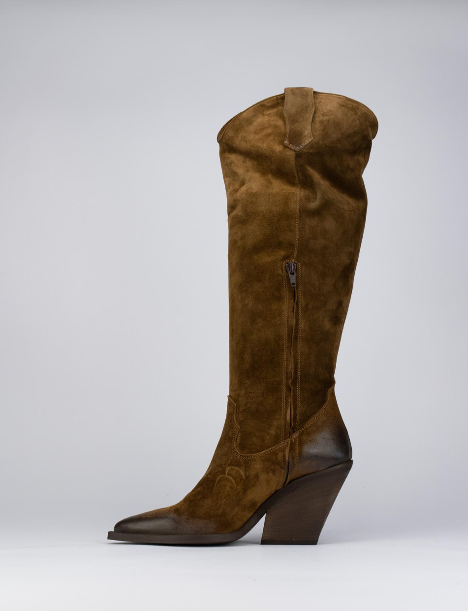 High heel boots heel 9 cm brown chamois