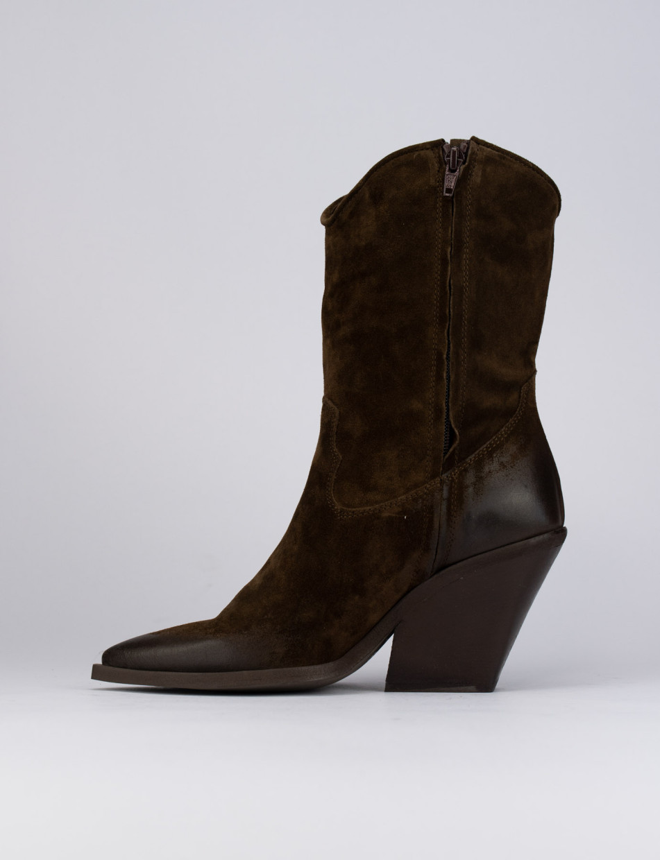 High heel ankle boots heel 8 cm dark brown chamois