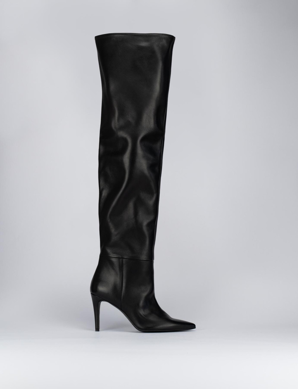 High heel boots heel 9 cm black leather