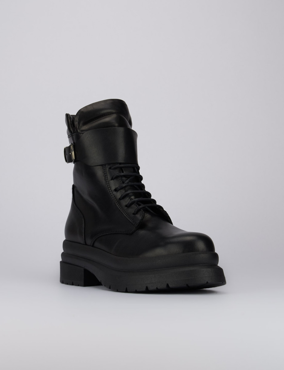 Combat boots heel 1 cm black leather