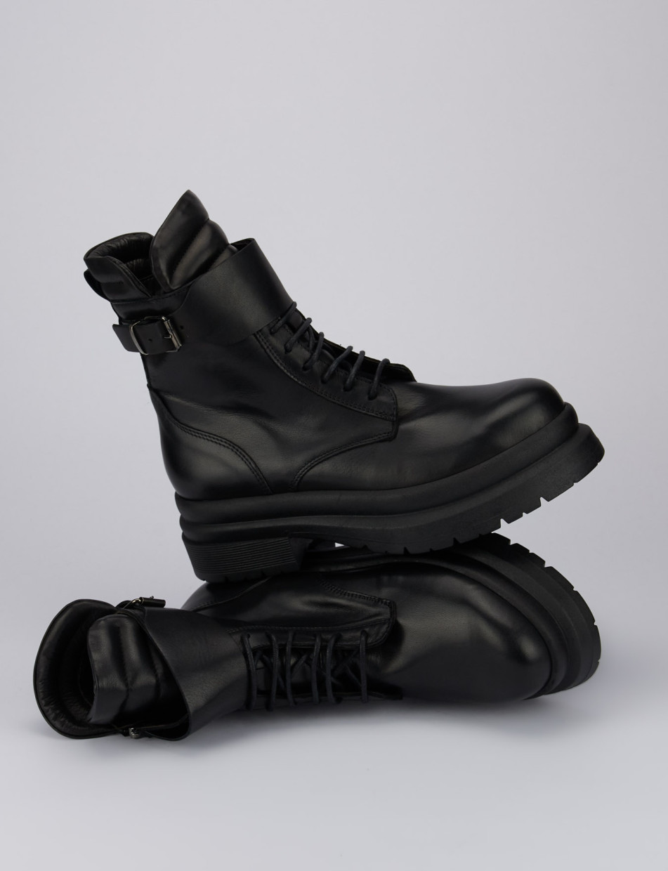 Combat boots heel 1 cm black leather