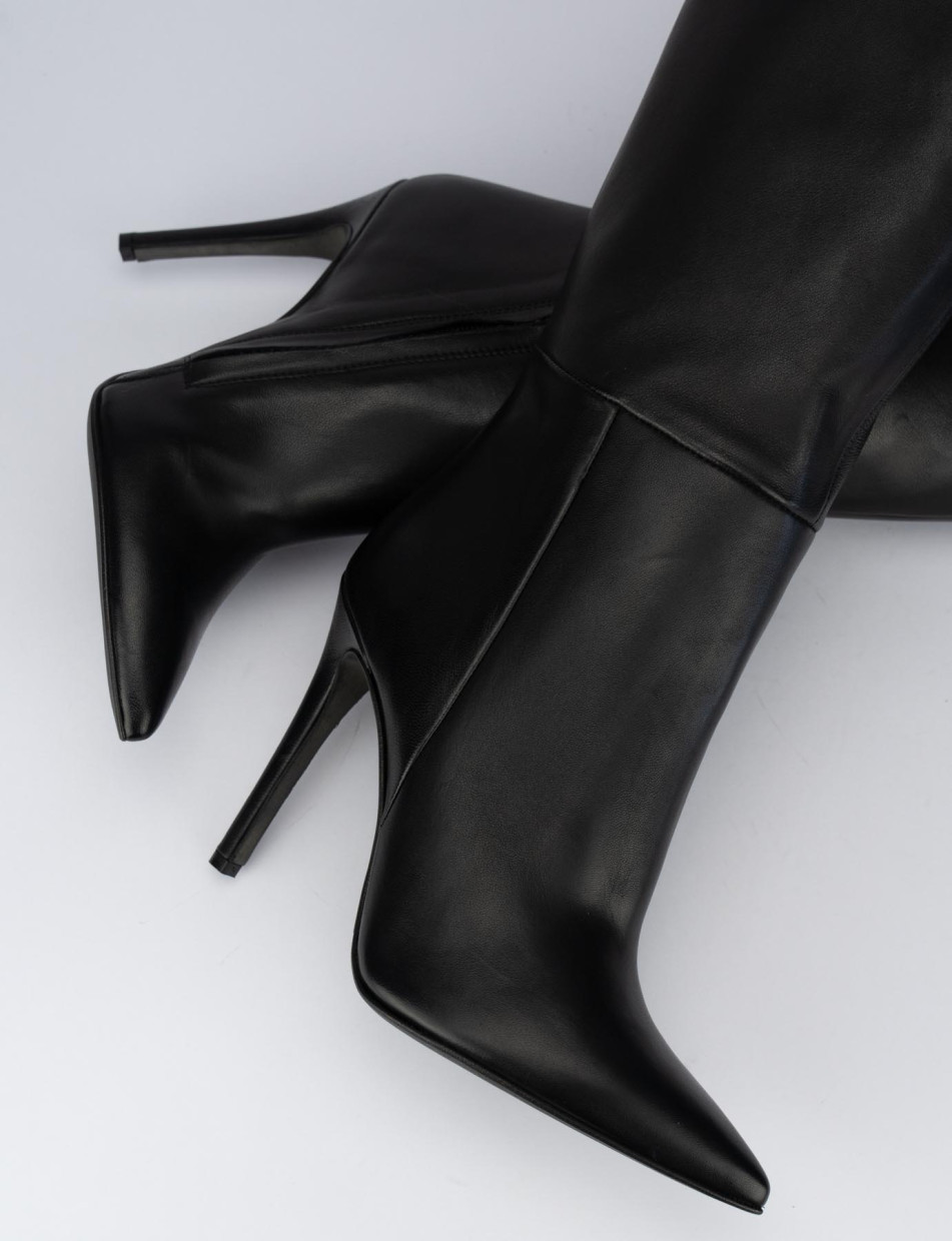 High heel boots heel 11 cm black leather