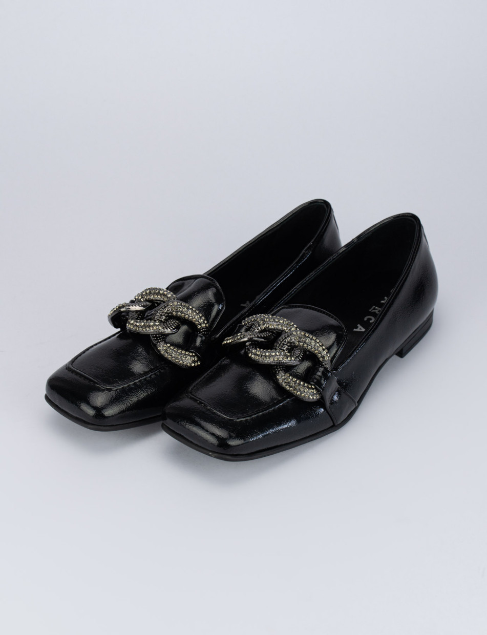 Loafers heel 1 cm black varnish