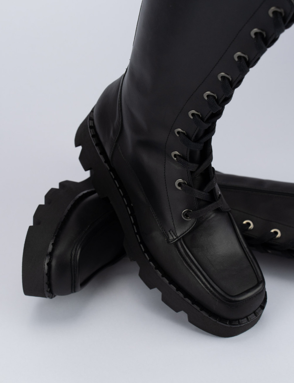 Combat boots heel 1 cm black leather