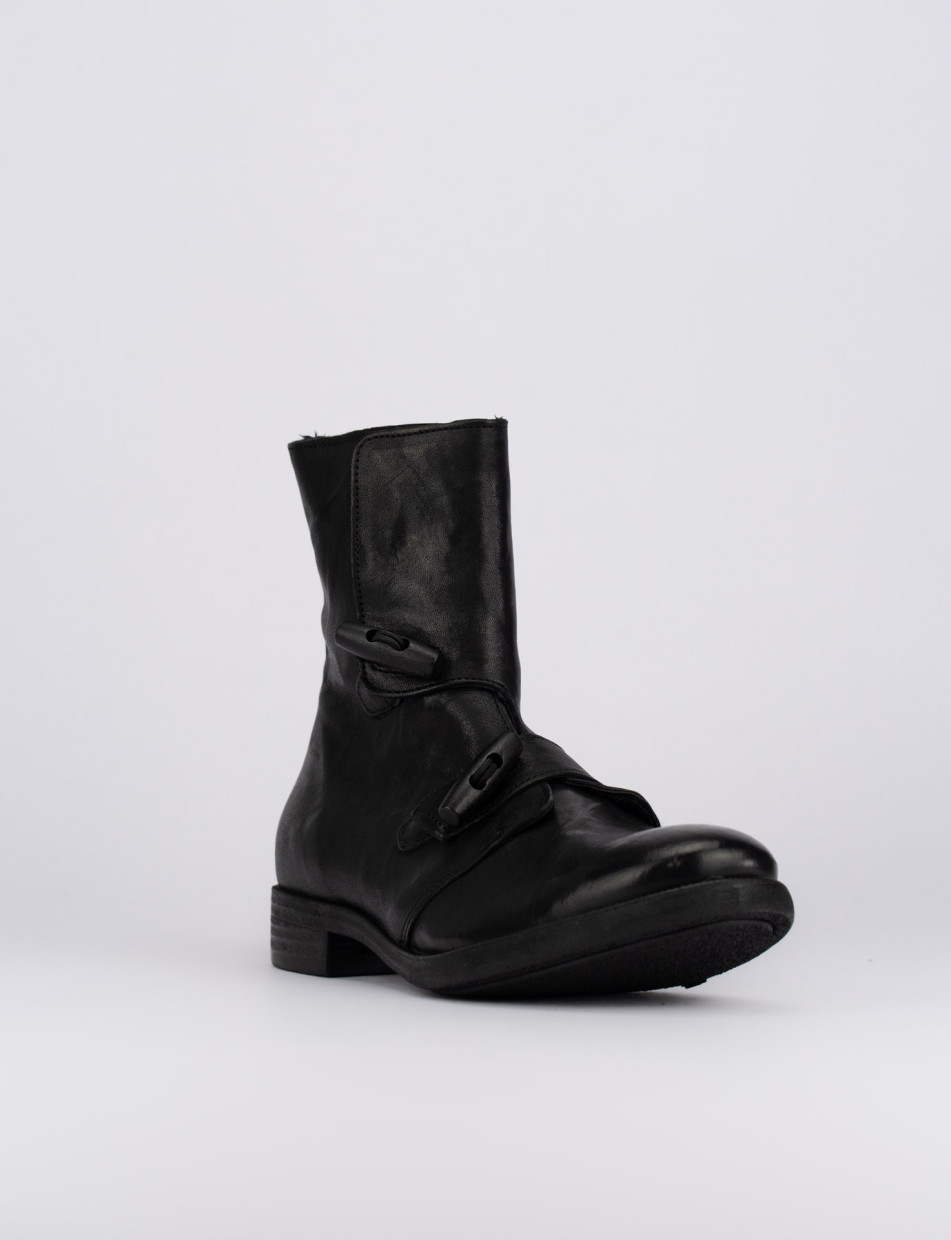 Combat boots heel 1 cm black leather