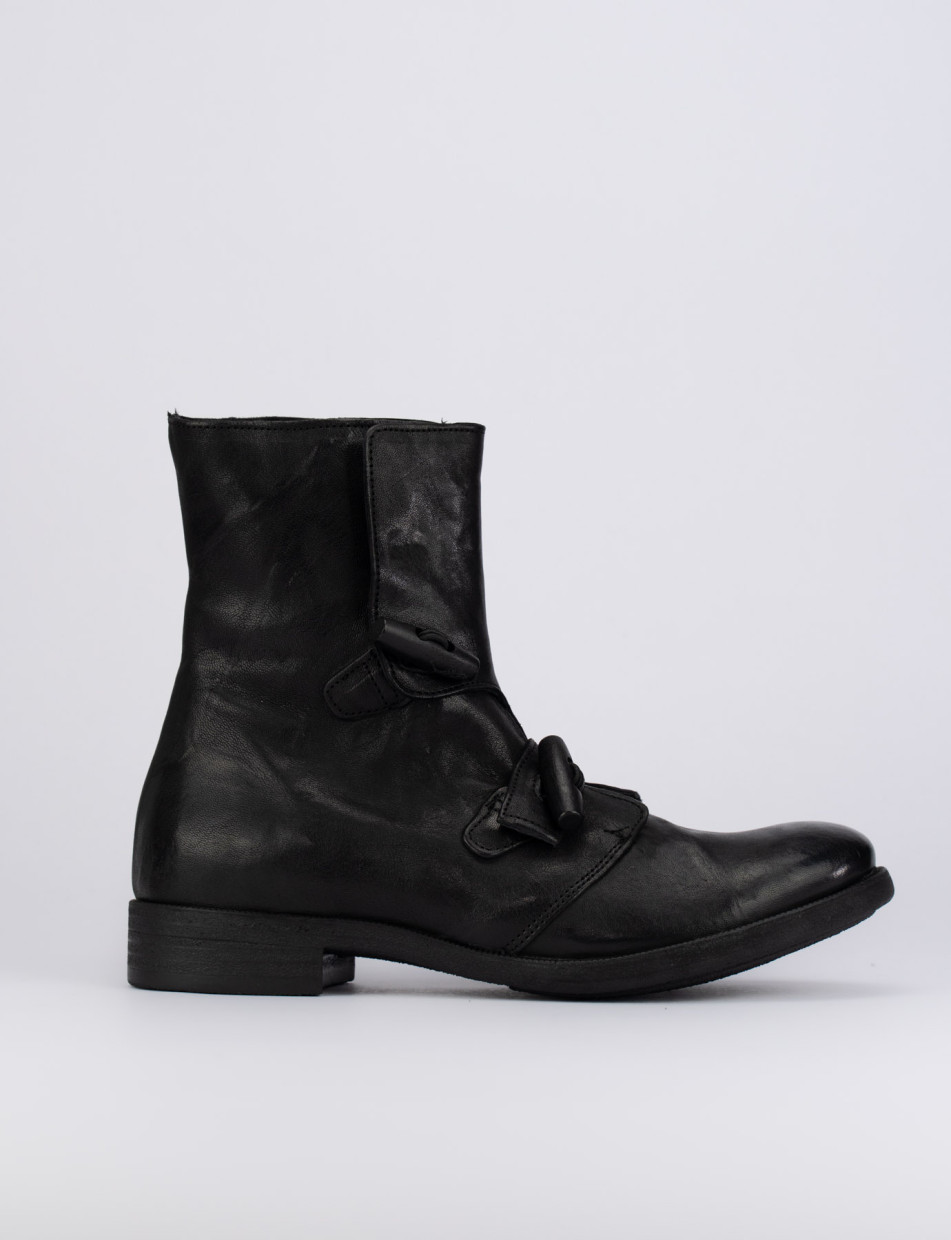 Combat boots heel 1 cm black leather