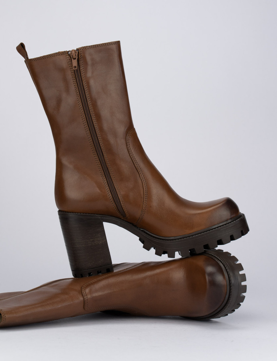 High heel ankle boots heel 8 cm brown leather