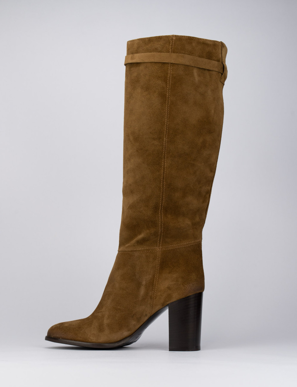 High heel boots heel 9 cm brown chamois