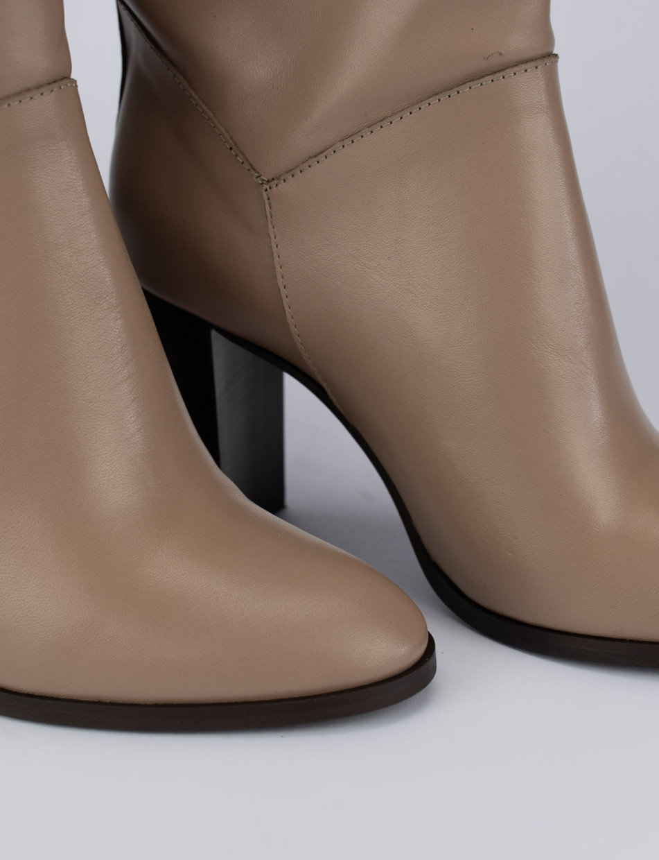 High heel boots heel 8 cm beige leather