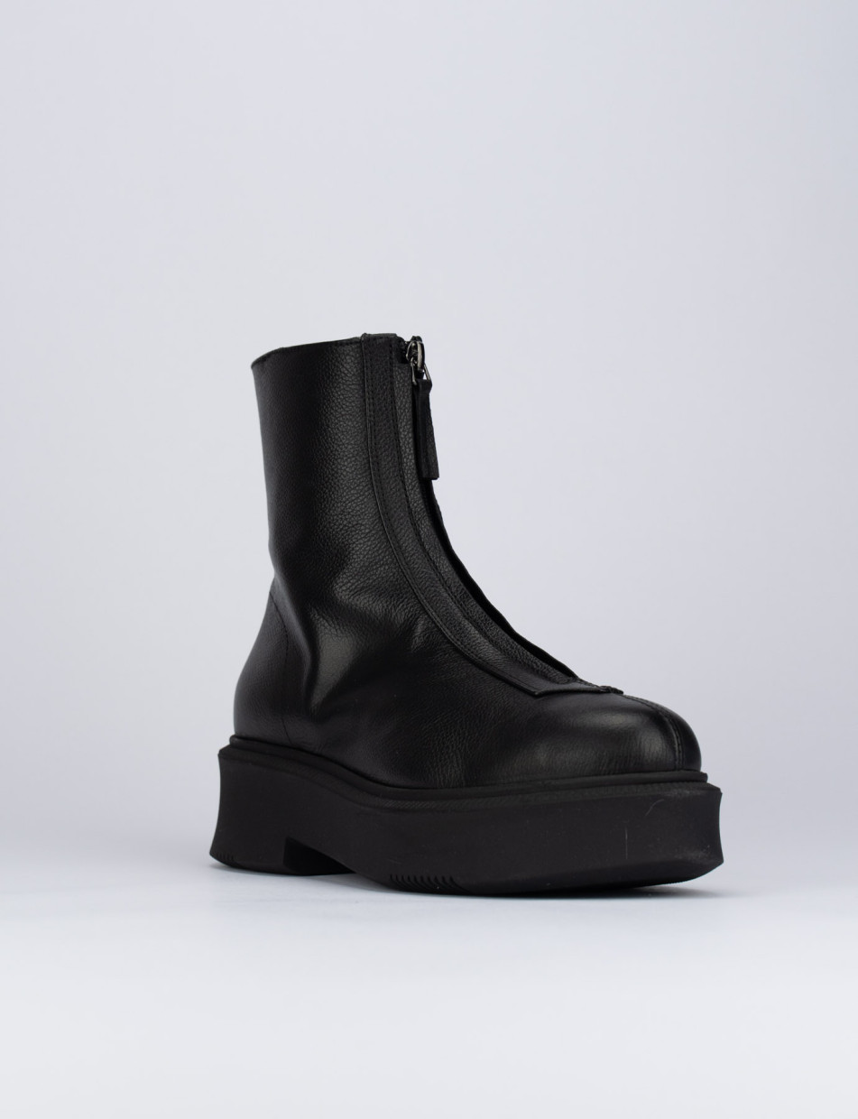 Combat boots heel 1 cm black leather