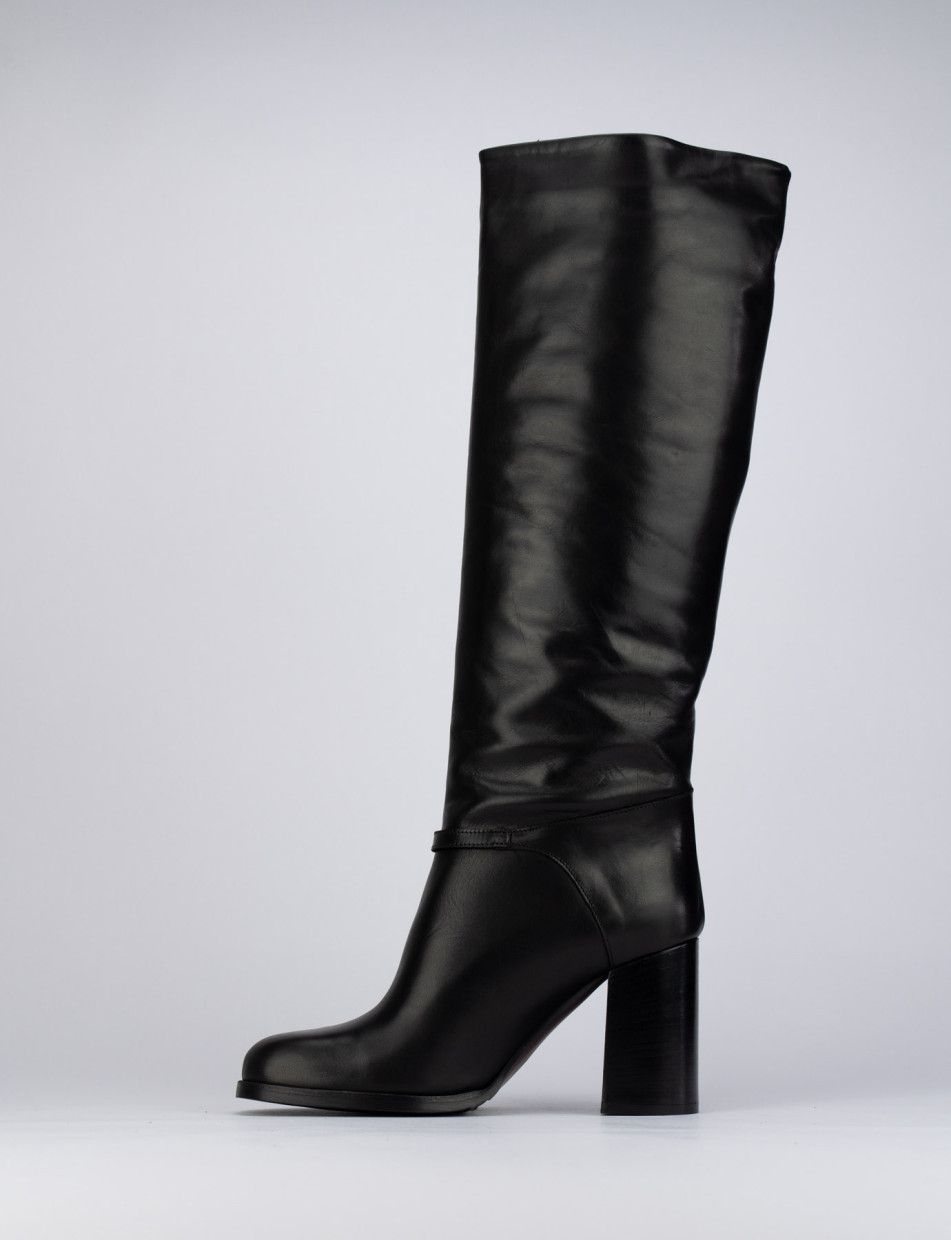 High heel boots heel 8 cm black leather