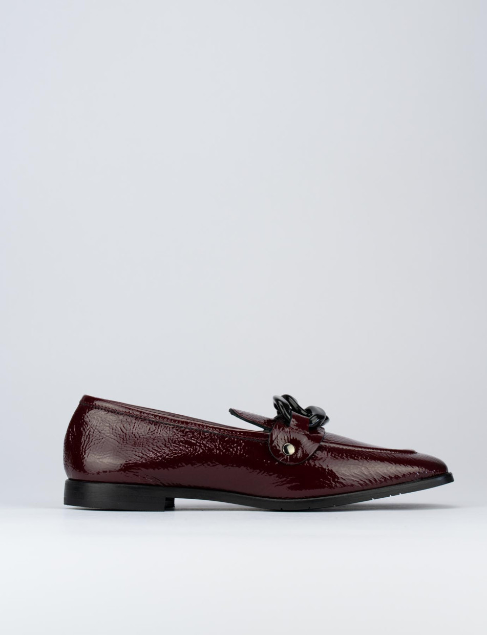 Loafers heel 1 cm bordeaux varnish