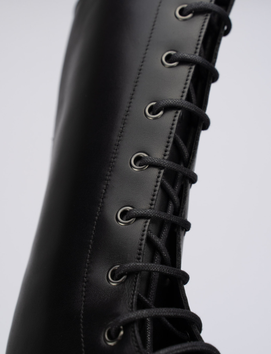 Combat boots heel 1 cm black leather